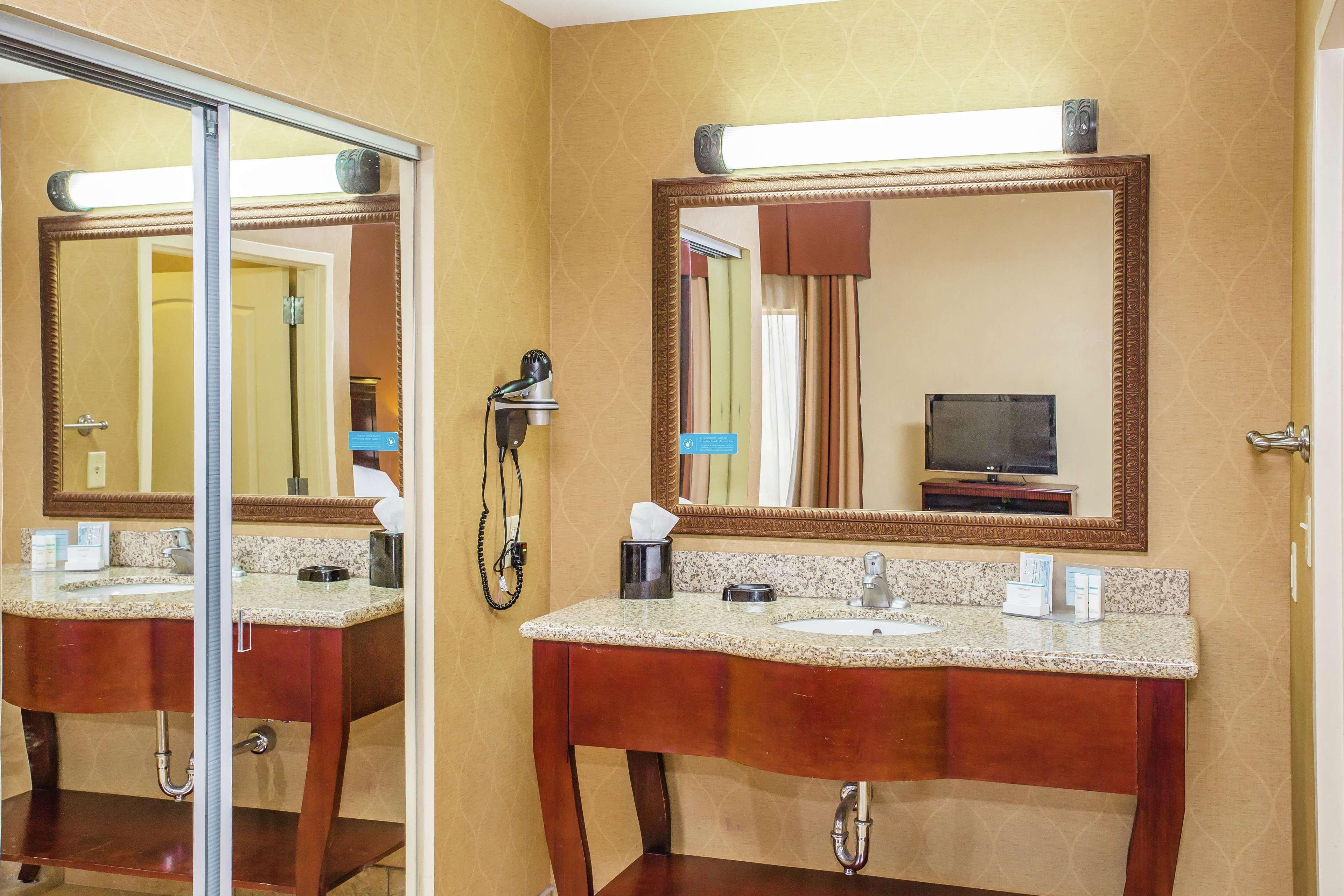 Hampton Inn & Suites Sevierville At Stadium Drive Кодак Экстерьер фото